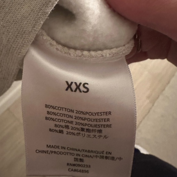 ESSENTIAL CREW NECK //size: men’s xxs (xs-s women) // great condition - Picture 4 of 4